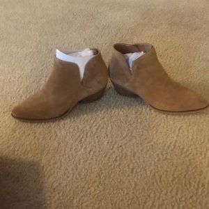 Brand new Franco Sarto Shellson booties size 7.5